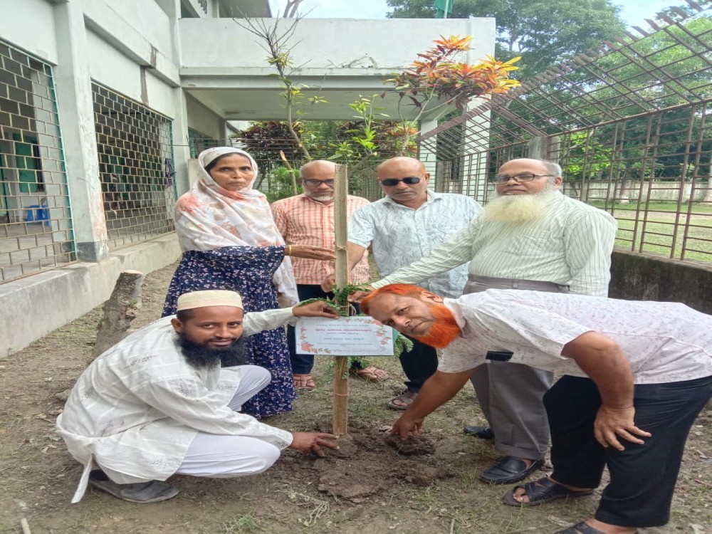 Slider Image of Khurshed Ellinor Bidya Niketon